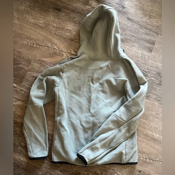 Nike Light Green Hooded Jacket - Picture 5 of 5